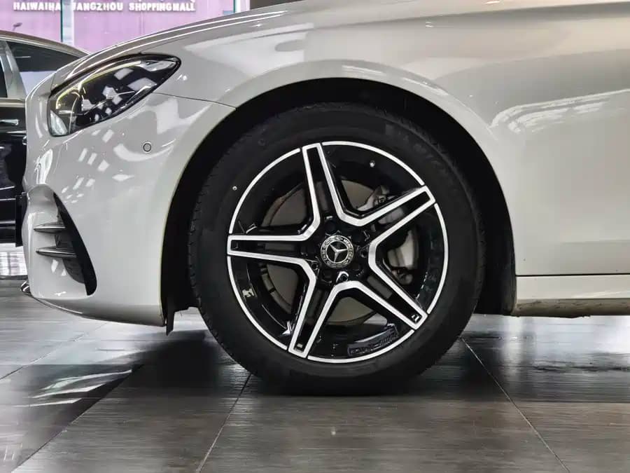 Mercedes E-Class - фото 16