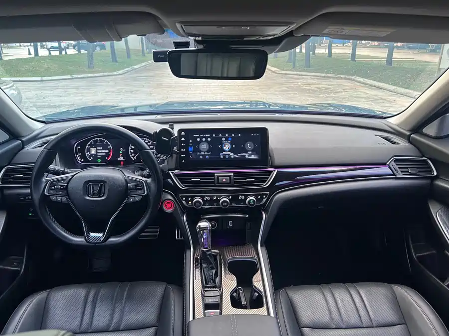 Honda Accord - фото 16