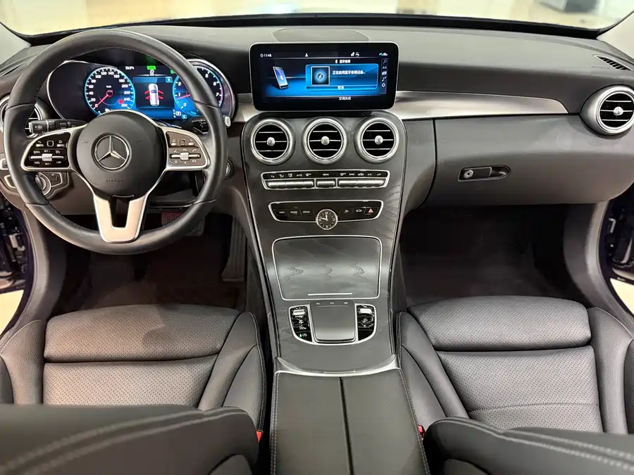 Mercedes C-Class - фото 15