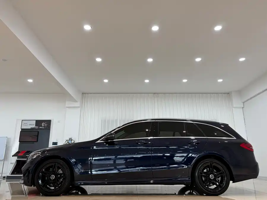 Mercedes C-Class - фото 2