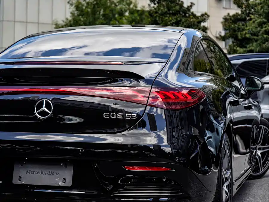 Mercedes EQE - фото 7