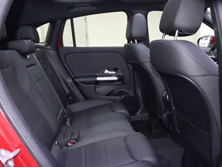 Mercedes GLA - фото 16