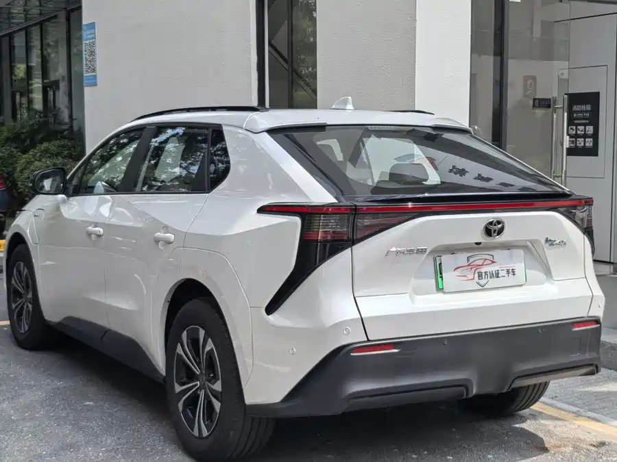 Toyota Bozhi - фото 6