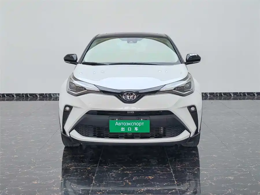 Toyota C-HR - фото 2
